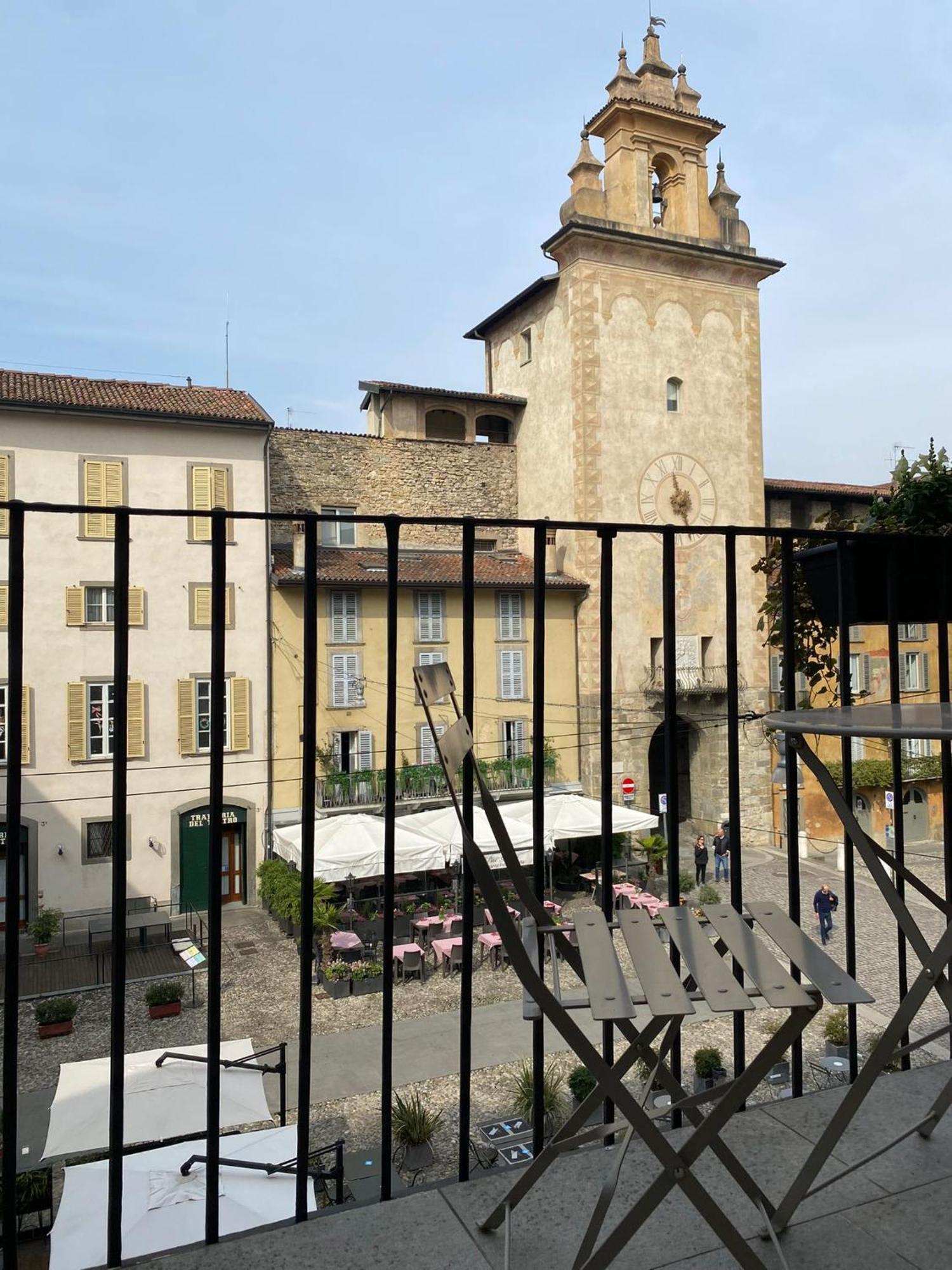 Piazza Mascheroni Home Bergamo Eksteriør bilde
