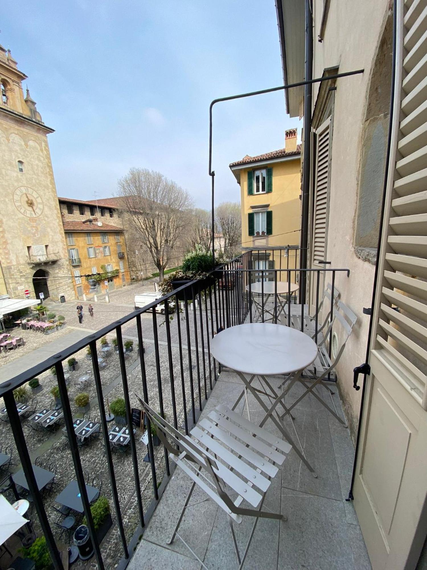 Piazza Mascheroni Home Bergamo Eksteriør bilde